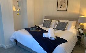 Alto - Lovely 2 Bedroom Serviced Apartment Bristol By Mint Stays